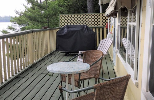 Winthrop Cottage | Maranacook Lake Front Cozy Cottage