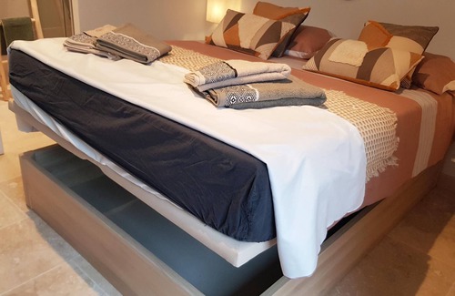 Draguignan Bed & Breakfast | Maranatha Guest House en Provence - Chambre D'hôte Dans le var