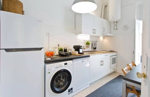 Lapa House | Marao Cottage with Private Garden - Near Historic Center