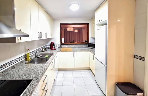 Castillo de Sabinillas Apartment | Marbella area, apartment for 6 people, 500m from the beach and amenities