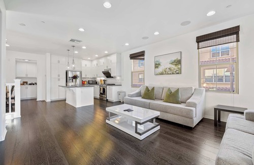 Portola Springs House | @ Marbella Lane - Cozy 4BR Home In Portola Spring