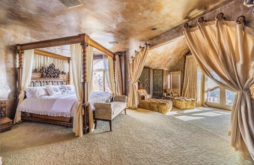Harbor Ridge House | @ Marbella Lane – Luxurious Castle in the sky