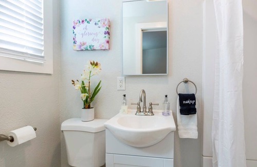 Northside House | @ Marbella Lane - MiniGuest House | DTWN SJ | Parking