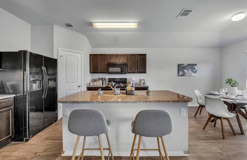 Austin House | @ Marbella Lane - Polished 3BR Home in Austin TX