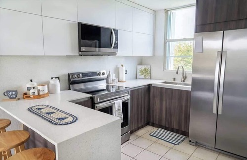 Machos Condo | Marbella | PH Rooftop Oasis in Costa Brava, Ceiba