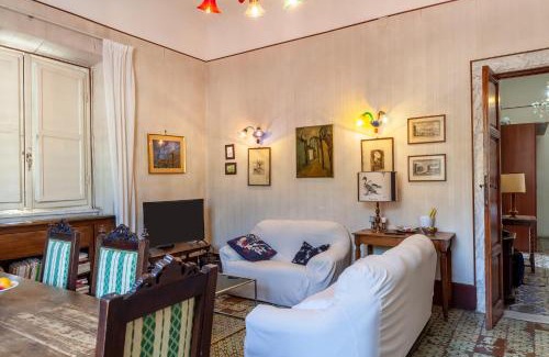 Carrara Apartment | Marble House