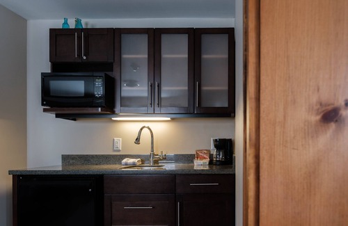 Steady Brook Resort | Marble Inn Resort