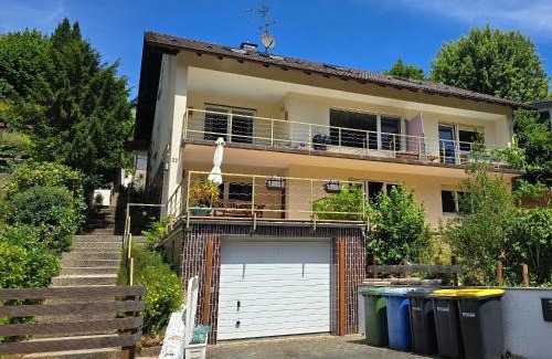Marburg Apartment | Marburg Apartment pfiffige Luisa in ruhiger Waldrandlage mit Balkon und Wintergarten