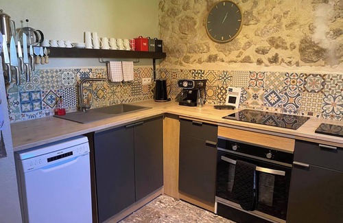 Moncrabeau Cottage | Marcadis Gite @Finders Keepers France. Adult only site with 16 acres and a lake