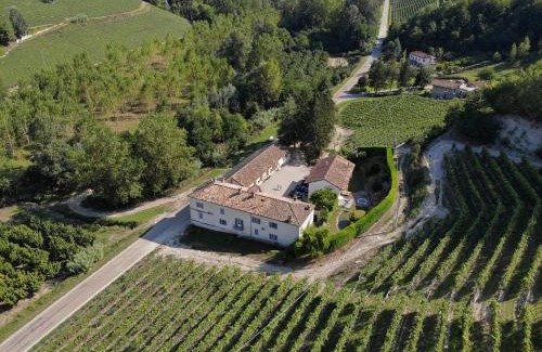Neviglie House | Marcarini Agriturismo