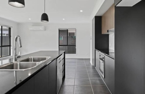 Pallara House | Marcelo House x Excellent location