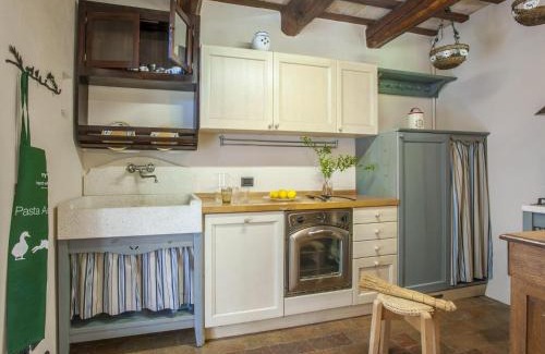Fermignano Villa | Marche Villa Close Culture
