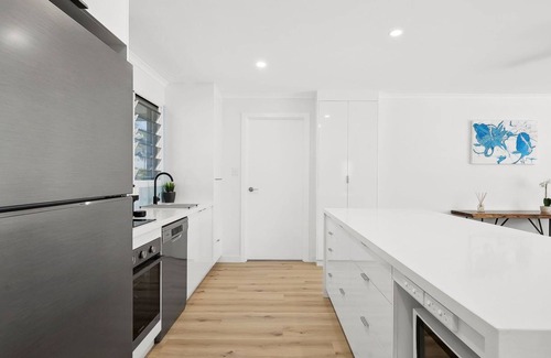 Marcoola Apartment | Marcoola Breeze - two bedroom unit footsteps to the patrolled beaches of Marcoola