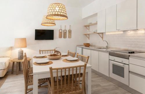 Consolacao Apartment | Mare Cheia (High Tide) Beach and Surf Apartments