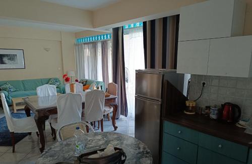 Kamena Vourla Apartment | Mare e Monti1