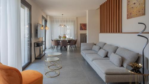 Misano Adriatico Villa | MAREA 8, Emma Villas