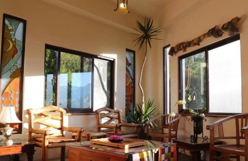 Ren'ai Bed & Breakfast | Margaret Garden Villa