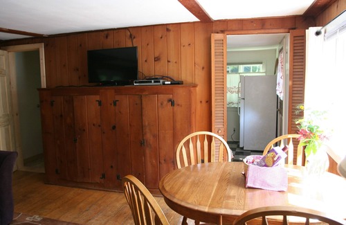 Woodstock Cottage | Margaret's Cottage New listing Woodstock Village