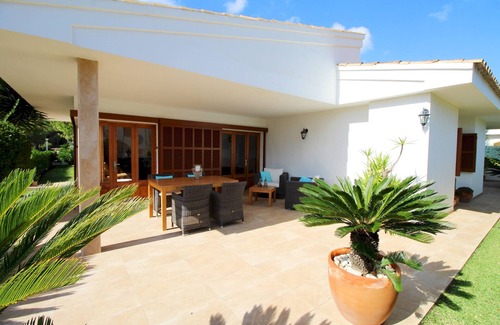 Muro Ski Chalet | MARGARITA · Aircon, wifi, terrace, garden, 150m from the beach
