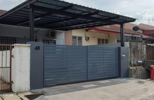 Ipoh House | Margosa Botani Ipoh Homestay 3BR by Grab A Stay
