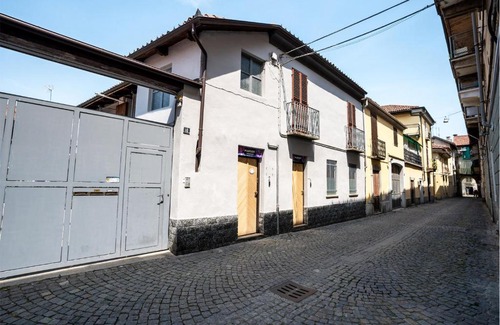 Venaria Reale Apartment | Margot Family