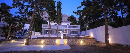 Mirties House | Marialenas House - Stone House at Myrties Beach Kalymnos
