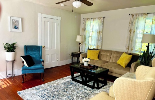 Salem Apartment | Mariam's On Becket
