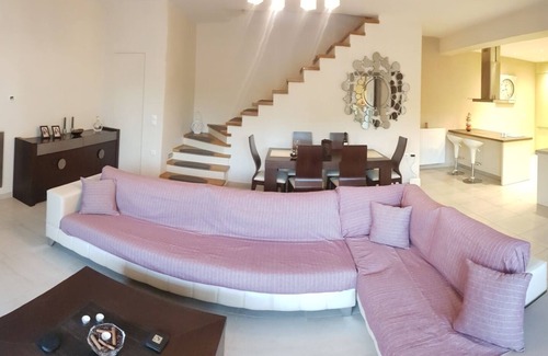 Ipsos House | Marianna's house PAT