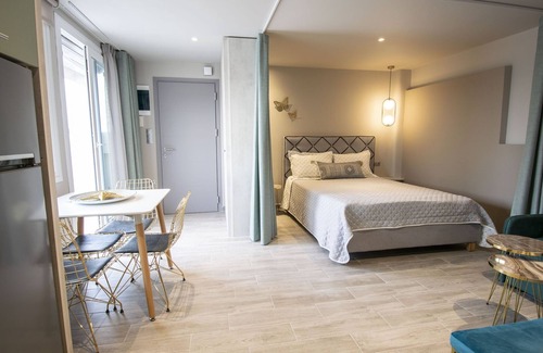 Nea Moudania Apartment | Marianthi Seaview Loft by RentalsPro