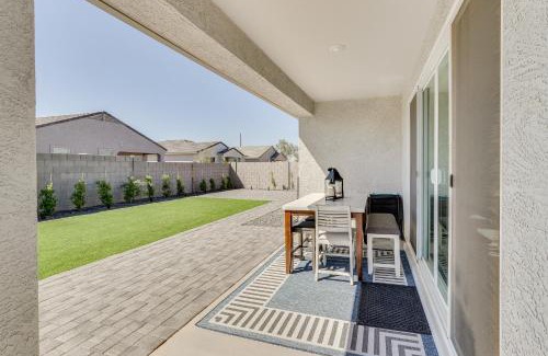 Maricopa House | Maricopa Home with Yard - 1 Mi to Harrahs Casino!