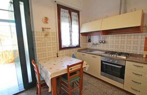 Marina di Massa House | Mariella - House for 5, Outside area, Parking, 900m from Sea, WIFI