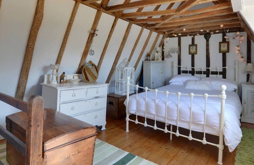 Rolvenden House | Marigold Cottage in the beautiful Cranbrook