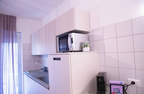 Roseto degli Abruzzi Condo | MARIGOLD RESIDENCE: AMETHYST ORCHID