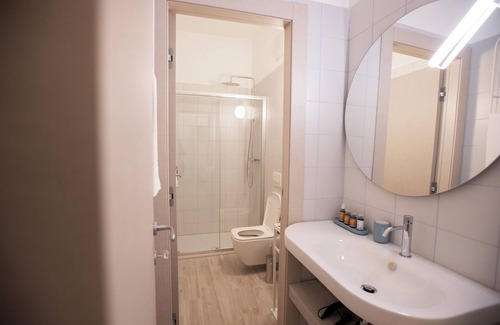 Roseto degli Abruzzi Condo | MARIGOLD RESIDENCE: CERULEAN