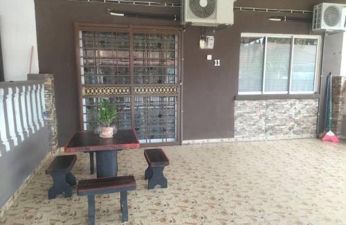 Kuantan House | Marila Homestay Taman Indera Sempurna, Kuantan