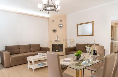 Makry Gialos Apartment | Marilena