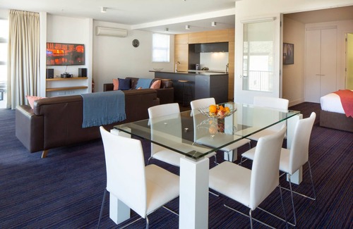 Frankton Apartment | Marina 303- 2 Bedroom Apartment