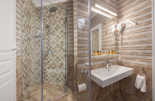 Obzor House | Marina Sands Bijou Boutique - Excellent Choice for Travelers Visiting Obzor 2-4p