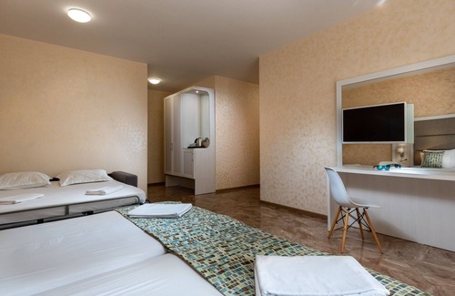 Obzor Hotel | Marina Sands Bijou Boutique - Amazing Views