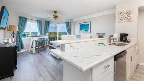 Tavernier House | Marina to Ocean View Key Largo Ocean Pointe 5308
