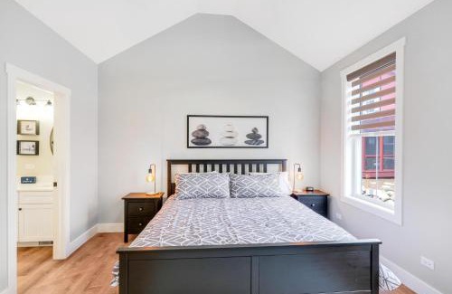 Ottawa House | Marina Tower