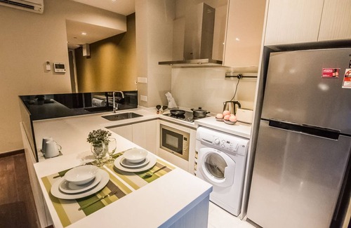 Downtown Kota Kinabalu Apartment | Marina Travellers Suite at Riverson Soho