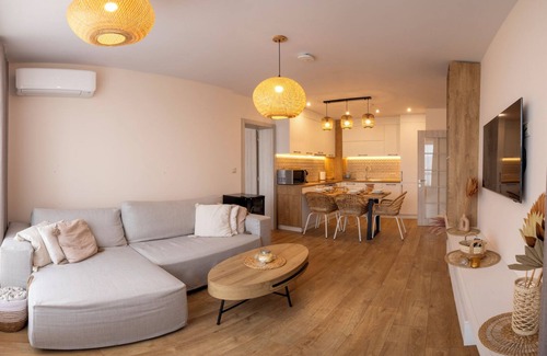 Varna Apartment | Marina Varna Apartment-2BDR at South Bay Complex