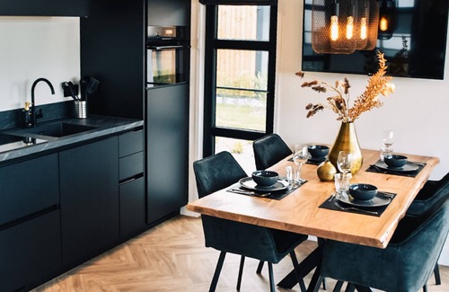 Loosdrecht House | MarinaPark Nieuw Loosdrecht by Interhome