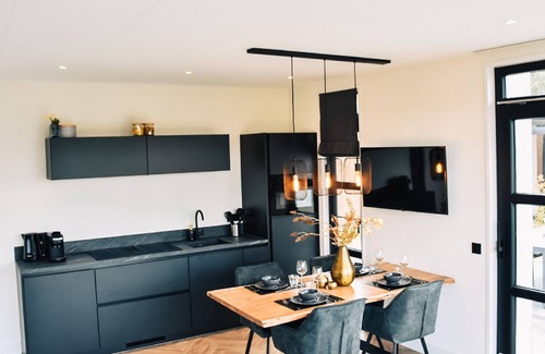 Loosdrecht House | MarinaPark Nieuw Loosdrecht by Interhome