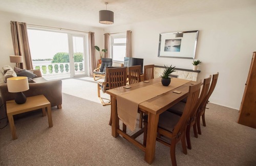 Brighton House | Marine Villa with stunning seaviews