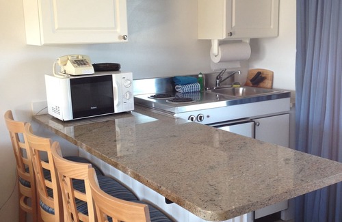 Falmouth Heights Hotel | Mariner's Point Resort