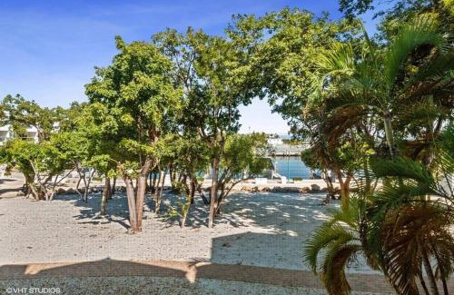Rock Harbor House | Mariners 210 Great Location with Marina Views