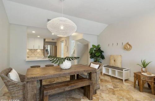 Rock Harbor House | Mariners 212 Great Location with Marina Views
