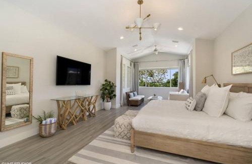 Rock Harbor House | Mariners 212 Great Location with Marina Views